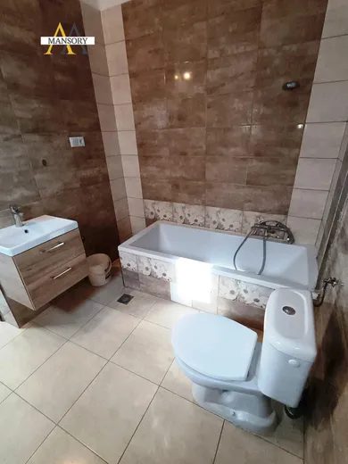 Na predaj dom, 200 m², Hostice