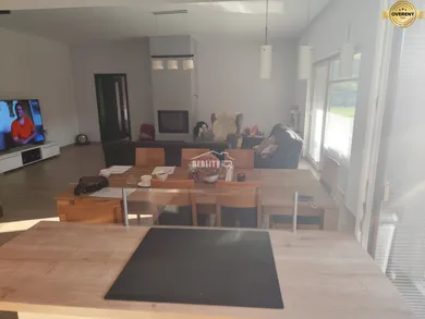 Na predaj 4-izbový dom, 49 m², Omšenie