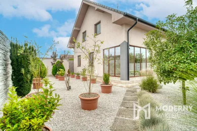 Na predaj 5-izbový dom, 160 m², Malacky