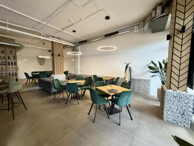 Lokale komercyjne na sprzedaż, Bratislava-Ružinov · €28 000
