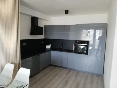 Byty na prenájom 2-izbový, Trenčín · €790
