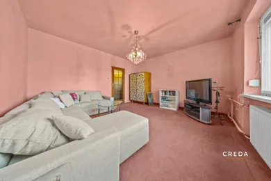 Na predaj 3-izbový byt, 86 m², Nitra, Hanulova