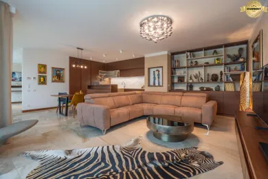 Apartments for sale, 3-room in Bratislava-Staré Mesto · €689,000