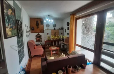 Na predaj dom, 215 m², Bratislava-Lamač, Cesta na Klanec