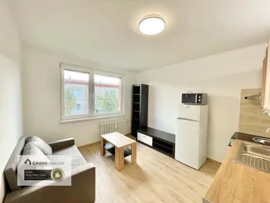 Na prenájom 1-izbový byt, 36 m², Holíč, Pri Kaštieli