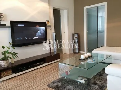 Na predaj 3-izbový byt, 72 m², Trnava, Tehelná ul.