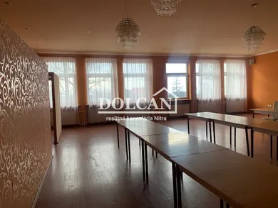 Na prenájom objekt, 117 m², Nitra, Vašinova
