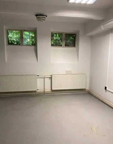 Na prenájom objekt, 107 m², Bratislava-Staré Mesto, Grooslingova
