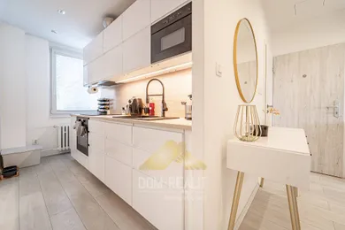 Na predaj 3-izbový byt, 65 m², Bratislava-Ružinov, Rumančeková