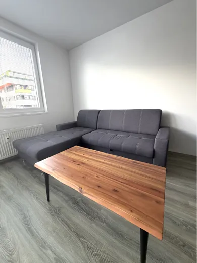 Na prenájom 2-izbový byt, 53 m², Trnava, Východná