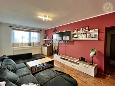 Na predaj 3-izbový byt, 72 m², Levice, Saratovská