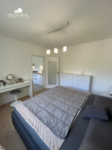Na predaj 3-izbový byt, 79 m², Bratislava-Ružinov, Ondrejovova
