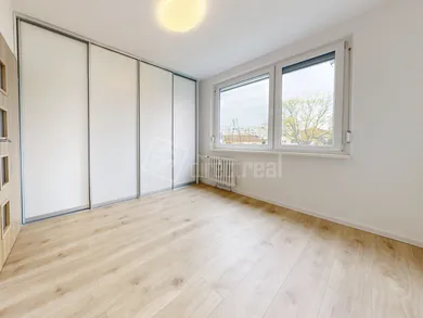 Na predaj 3-izbový byt, 65 m², Sereď, Mlynárska