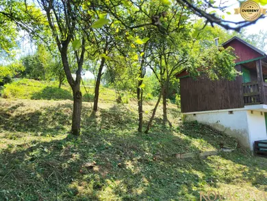 Na predaj rekreačný dom, 332 m², Trenčín, Východná