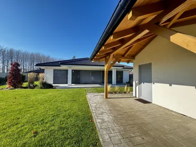 Na predaj 5-izbový dom, 157 m², Dunajská Streda, Malotejedská
