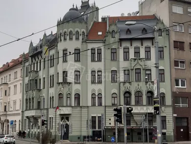 Lokale komercyjne na wynajem, Bratislava-Staré Mesto · €1656