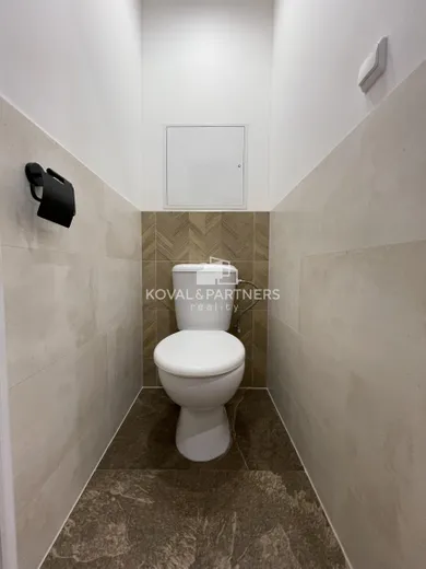 Na predaj 2-izbový byt, 68 m², Nitra, Chrenová
