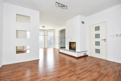 Na prenájom dom, 250 m², Bratislava-Karlova Ves, Na Sitine