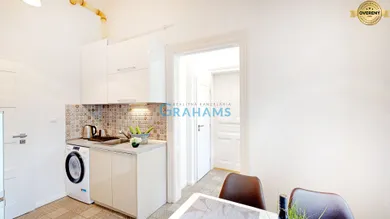 Na prenájom 2-izbový byt, 52 m², Bratislava-Staré Mesto, Heydukova
