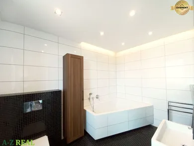 Na prenájom 4-izbový byt, 172 m², Bratislava-Nové Mesto, Bardošova
