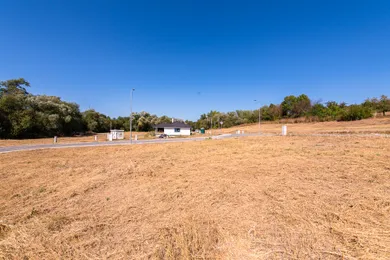 Na predaj pozemok, 328 m², Šarišské Bohdanovce