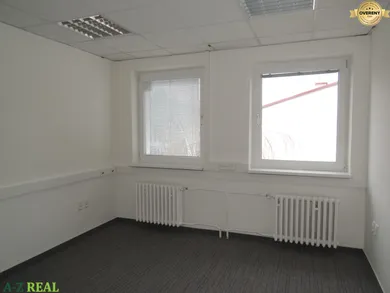 Na prenájom komerčné, 43 m², Bratislava-Ružinov, Sabinovská