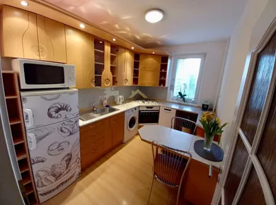 Квартири в оренду, 3-кімнатні, Bratislava-Staré Mesto · €850