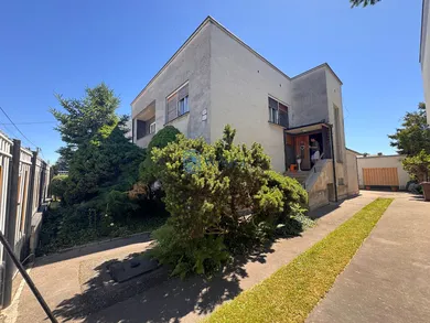 Na predaj 5-izbový dom, 140 m², Galanta, Slnečná