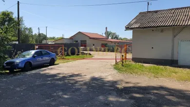 Коммерческие помещения в аренду, Komárno · €650