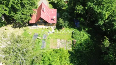 Na predaj rekreačný dom, 102 m², Cinobaňa