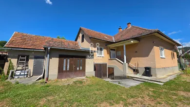 Na predaj dom, 100 m², Uhrovec, A. Dubčeka