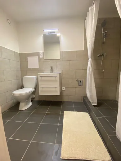 Na predaj 2-izbový byt, 46 m², Handlová, 29. augusta
