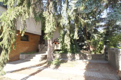 Na predaj 4-izbový dom, 300 m², Limbach