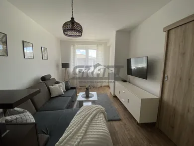 Na predaj 2-izbový byt, 38 m², Bratislava-Podunajské Biskupice
