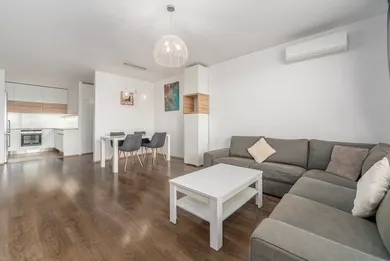 Na predaj 3-izbový byt, 72 m², Slovenský Grob, Dúhová
