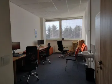 Na prenájom komerčné, 20 m², Košice-Juh, Južná trieda