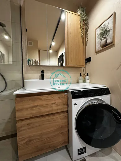 Na prenájom 3-izbový byt, 78 m², Nové Zámky, Novomestská