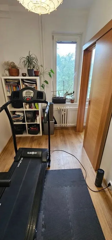 Na prenájom 3-izbový byt, 76 m², Bratislava-Ružinov, Jesenná
