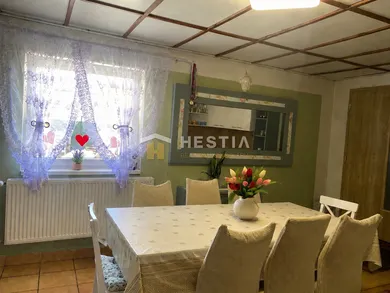 Na predaj 6-izbový dom, 223 m², Senica