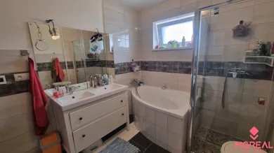 Na predaj 4-izbový dom, 155 m², Nitra
