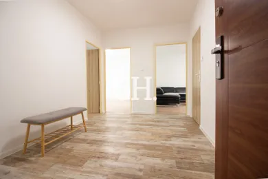 Na prenájom 3-izbový byt, Tornaľa, Hlavné Námestie