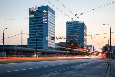 Коммерческие помещения в аренду, Bratislava-Dúbravka · €4 762