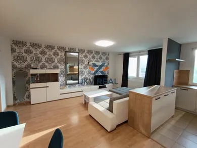 Mieszkania na sprzedaż, 3-pokojowe, Martin · €155 000