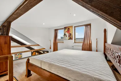 Na predaj 3-izbový byt, 140 m², Bratislava-Staré Mesto, Sládkovičova