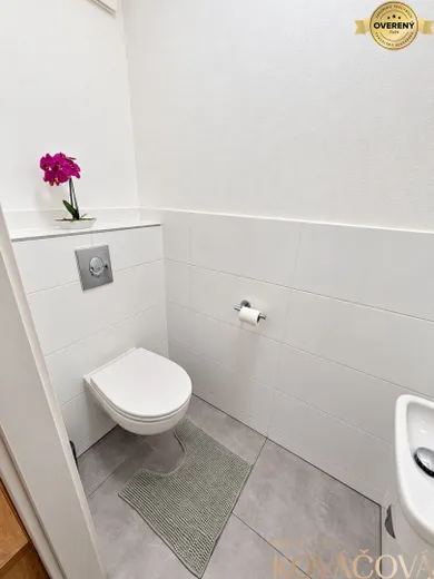 Na predaj 2-izbový byt, 64 m², Trenčín, Liptovská