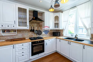 Na predaj 5-izbový dom, 370 m², Košice-Pereš, Jasovská