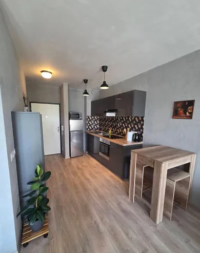 Mieszkania na wynajem, 1-pokojowe, Bratislava-Petržalka · €730