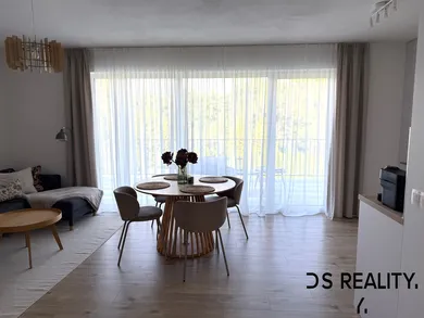 Na prenájom 3-izbový byt, 85 m², Prievidza, Riečna