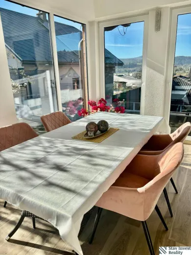 Na predaj 5-izbový dom, 256 m², Tvrdošín, Pod Žiarcom