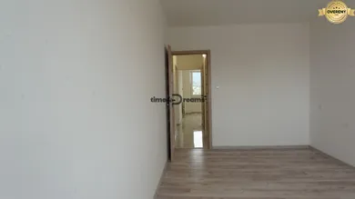 Na predaj 3-izbový byt, 71 m², Banská Bystrica, podla